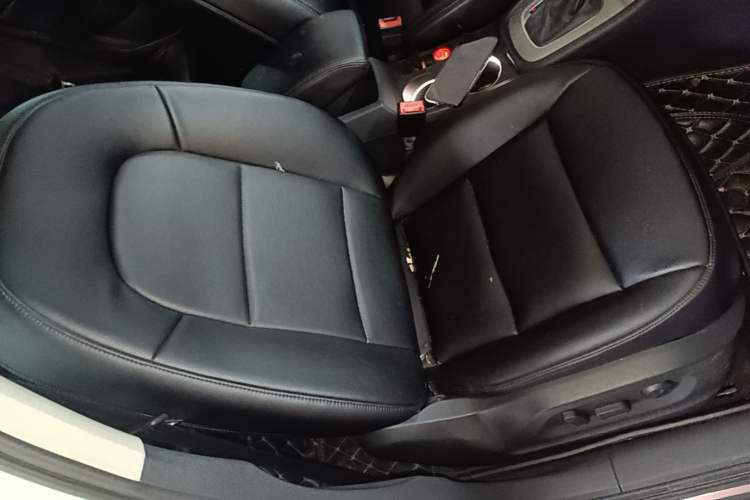 Used Audi Q3 2015 35 TFSI Ambition Edition Right Front Seat
