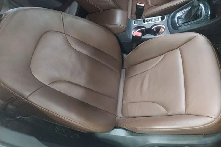 Used Audi Q3 2015 35 TFSI quattro Technology Edition Right Front Seat