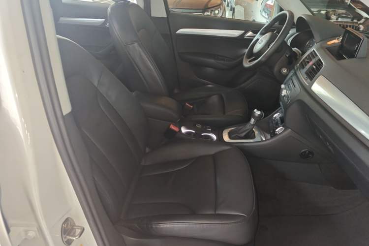 Used Audi Q3 2015 35 TFSI Millionth Anniversary Comfort Model Right Front Seat