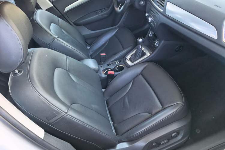 Used Audi Q3 2015 35 TFSI Comfort Model Right Front Seat