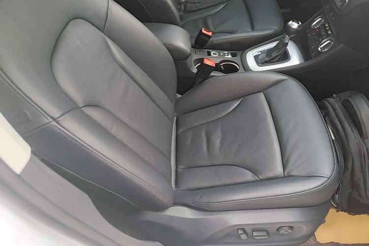 Used Audi Q3 2015 35 TFSI Comfort Model Right Front Seat