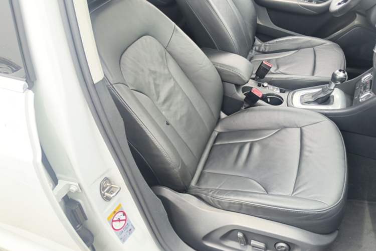 Used Audi Q3 2015 30 TFSI Comfort Model Right Front Seat