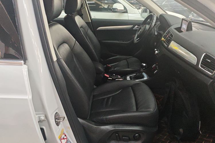 Used Audi Q3 2015 35 TFSI quattro Millionth Anniversary Edition Right Front Seat