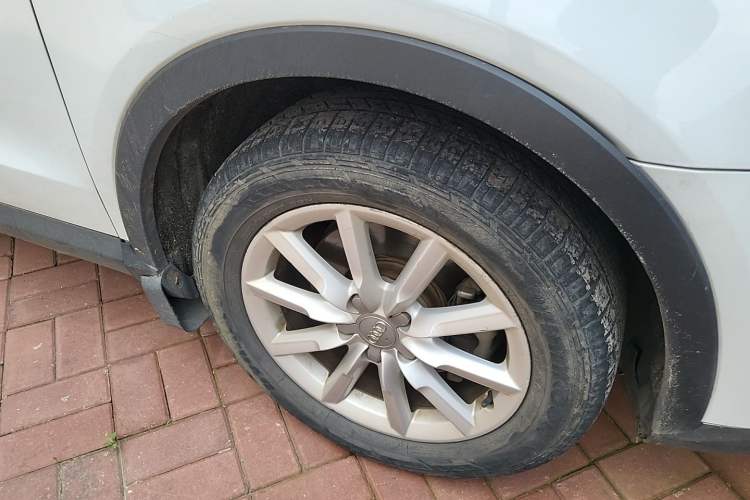 Used Audi Q3 2015 35 TFSI Ambition Edition Right Front Wheel Hub