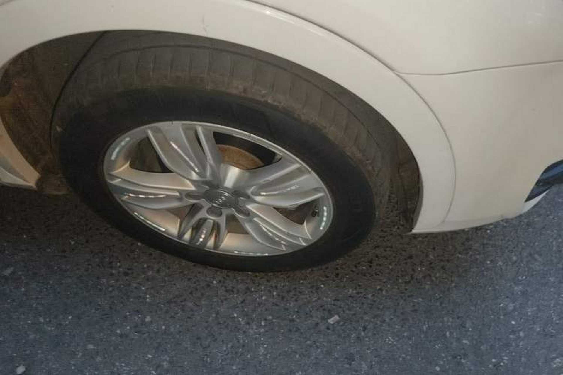 Used Audi Q3 2015 35 TFSI Comfort Model Right Front Wheel Hub