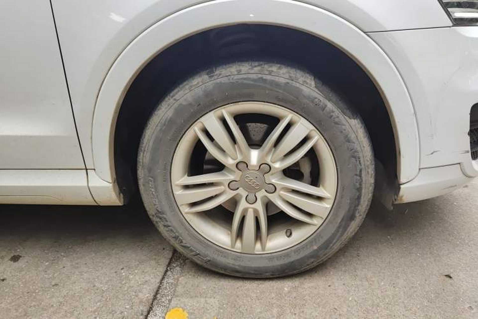 Used Audi Q3 2015 35 TFSI Comfort Model Right Front Wheel Hub