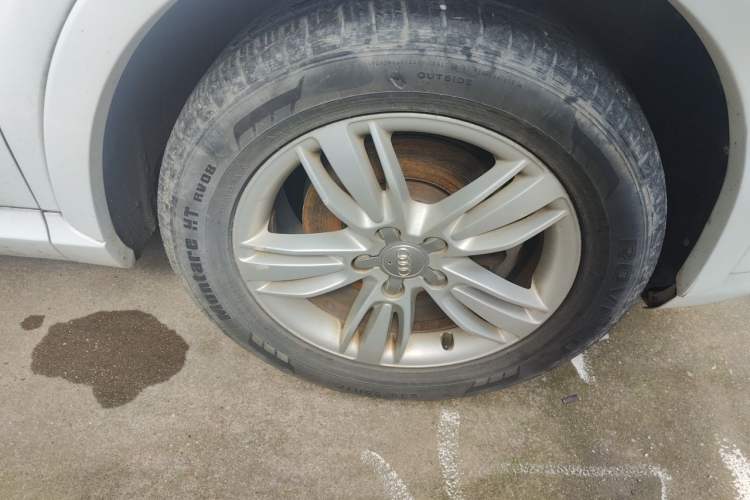 Used Audi Q3 2015 35 TFSI Ambition Edition Right Front Wheel Hub