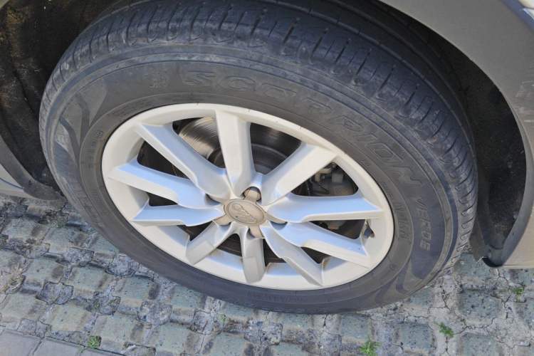 Used Audi Q3 2015 30 TFSI Ambition Edition Right Front Wheel Hub