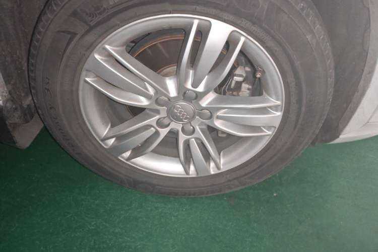 Used Audi Q3 2015 35 TFSI quattro Technology Edition Right Front Wheel Hub