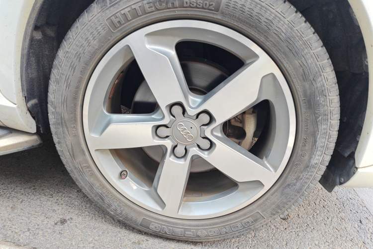 Used Audi Q3 2015 35 TFSI Millionth Anniversary Intelligent Edition Right Front Wheel Hub