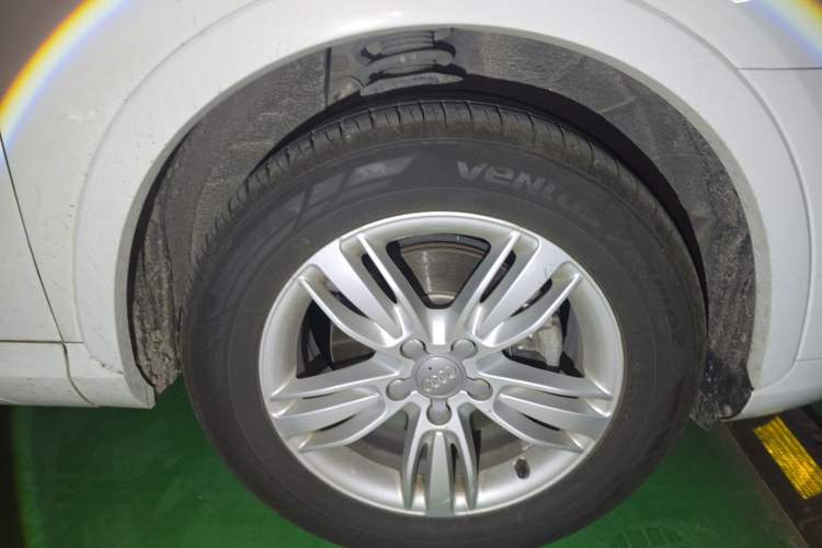 Used Audi Q3 2015 35 TFSI Ambition Edition Right Front Wheel Hub