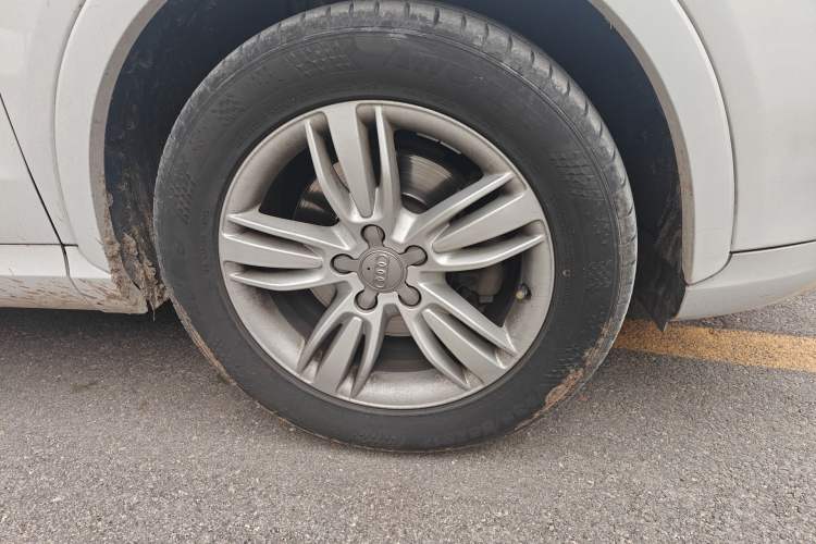 Used Audi Q3 2015 35 TFSI quattro Technology Edition Right Front Wheel Hub