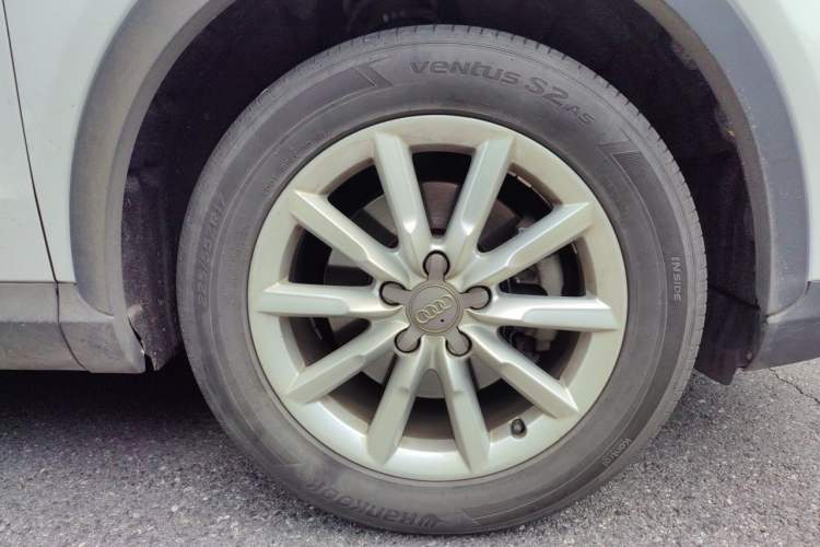 Used Audi Q3 2015 30 TFSI Ambition Edition Right Front Wheel Hub