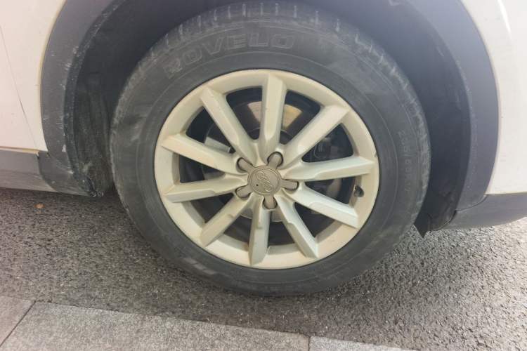 Used Audi Q3 2015 30 TFSI Ambition Edition Right Front Wheel Hub