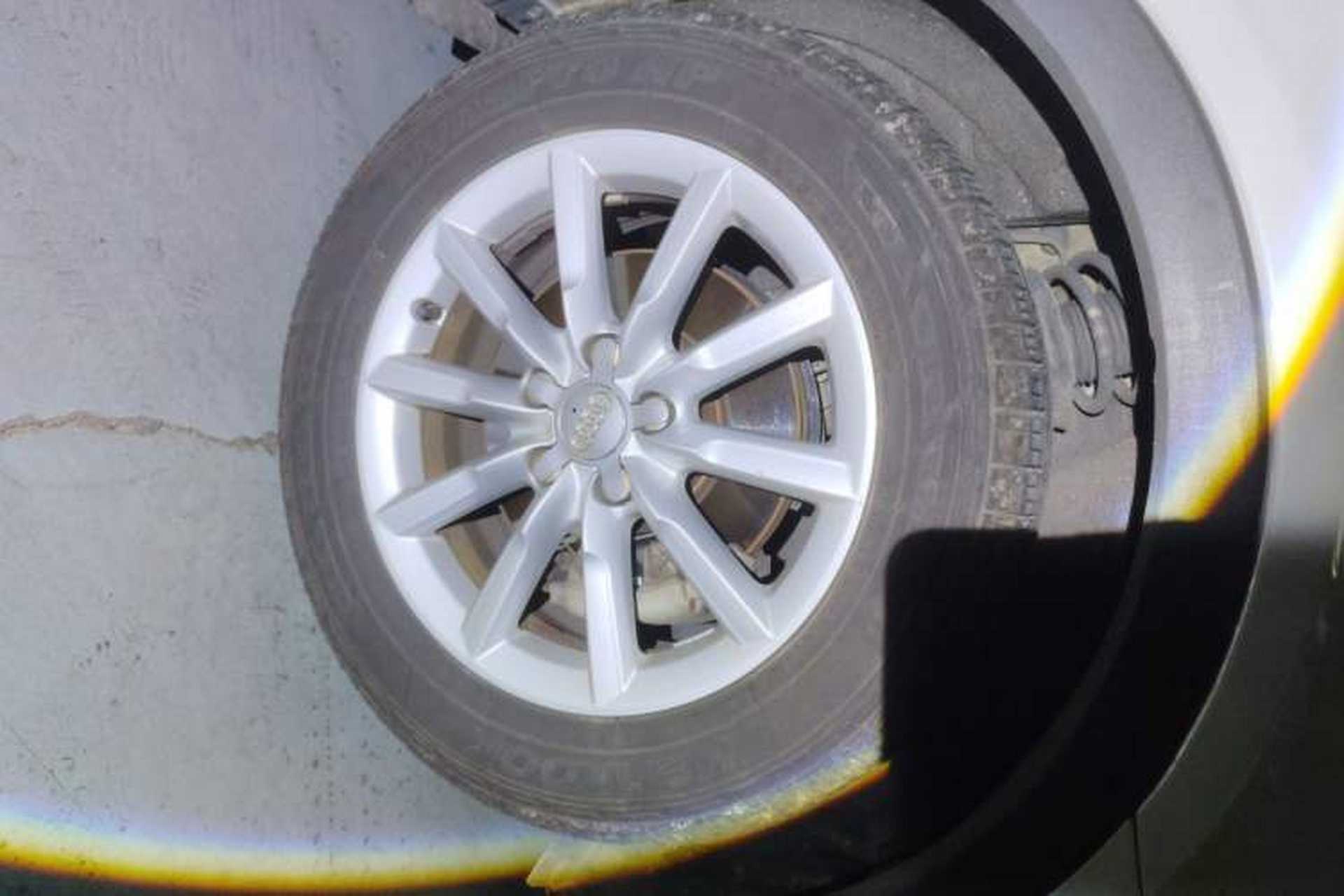 Used Audi Q3 2015 30 TFSI Ambition Edition Right Front Wheel Hub