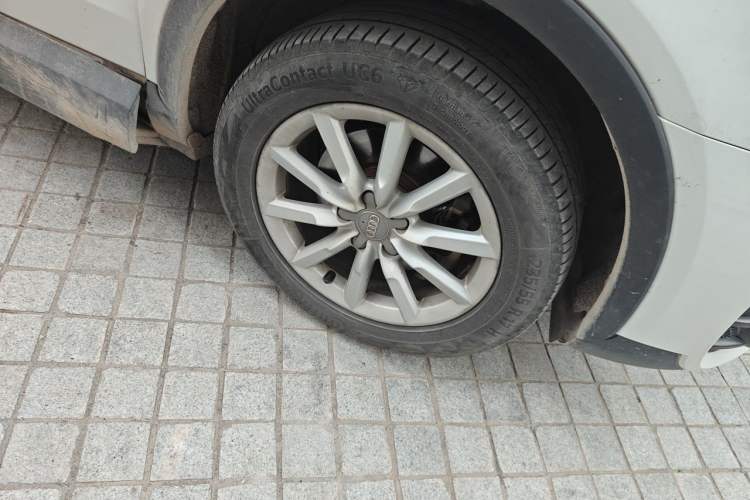 Used Audi Q3 2015 35 TFSI Ambition Edition Right Front Wheel Hub