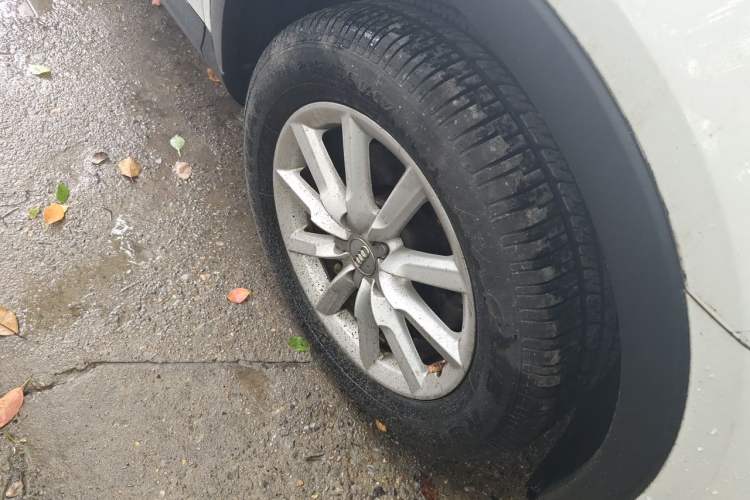Used Audi Q3 2015 35 TFSI Millionth Anniversary Intelligent Edition Right Front Wheel Hub
