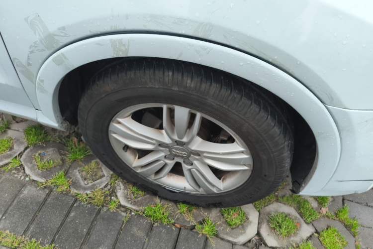 Used Audi Q3 2015 35 TFSI quattro Technology Edition Right Front Wheel Hub