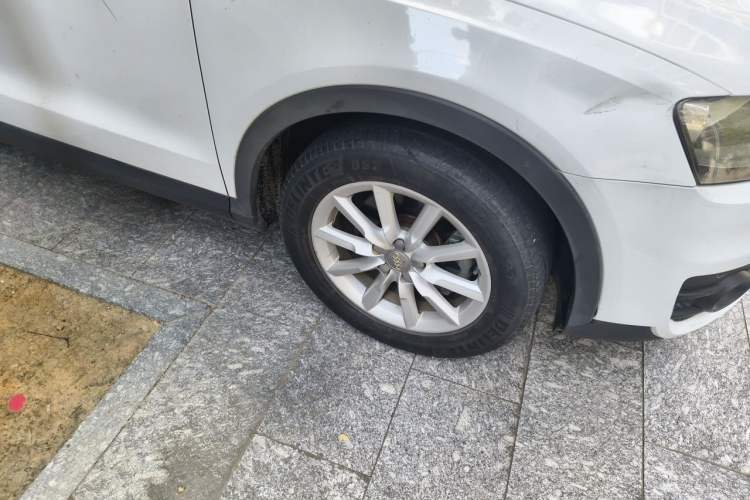Used Audi Q3 2015 35 TFSI Ambition Edition Right Front Wheel Hub