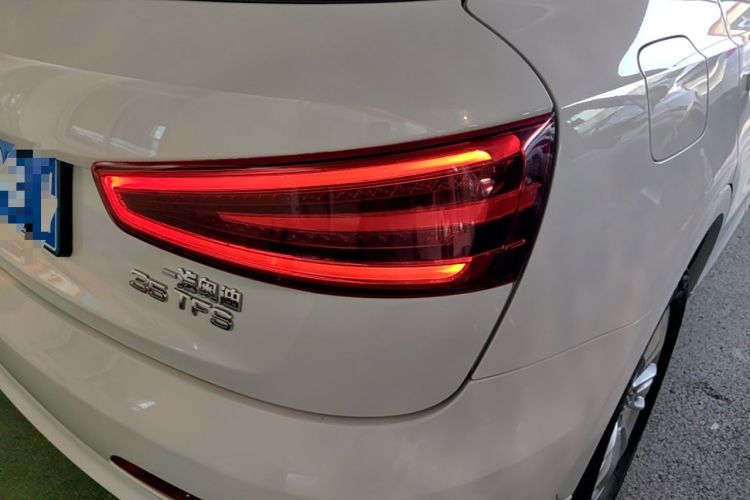 Used Audi Q3 2015 35 TFSI Comfort Model Right Rear Taillight