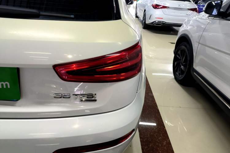 Used Audi Q3 2015 35 TFSI quattro Technology Edition Right Rear Taillight