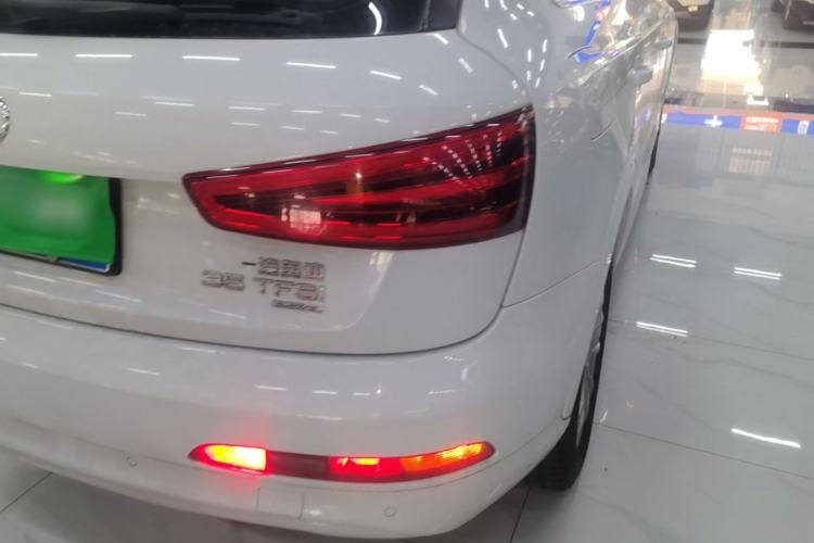 Used Audi Q3 2015 35 TFSI quattro Millionth Anniversary Edition Right Rear Taillight