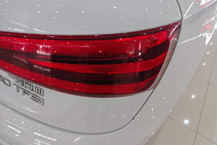 Used Audi Q3 2015 30 TFSI Comfort Model Right Rear Taillight