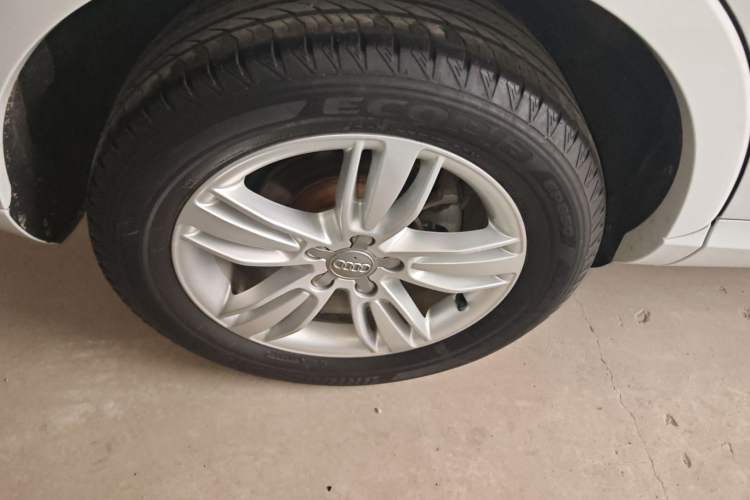 Used Audi Q3 2015 35 TFSI quattro Technology Edition Right Rear Wheel Hub