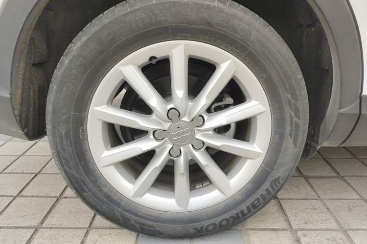 Used Audi Q3 2015 35 TFSI Ambition Edition Right Rear Wheel Hub