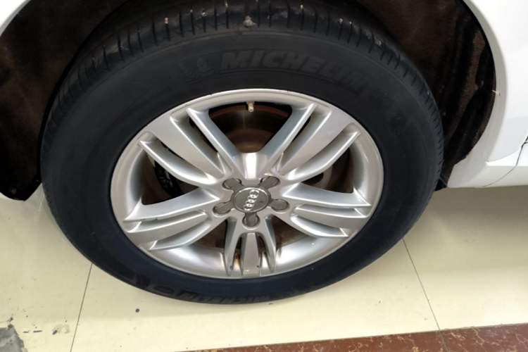 Used Audi Q3 2015 35 TFSI quattro Technology Edition Right Rear Wheel Hub