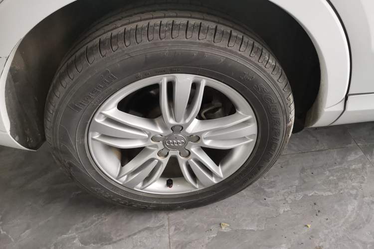 Used Audi Q3 2015 35 TFSI quattro Millionth Anniversary Edition Right Rear Wheel Hub