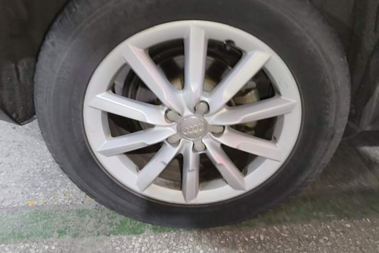 Used Audi Q3 2015 35 TFSI Ambition Edition Right Rear Wheel Hub
