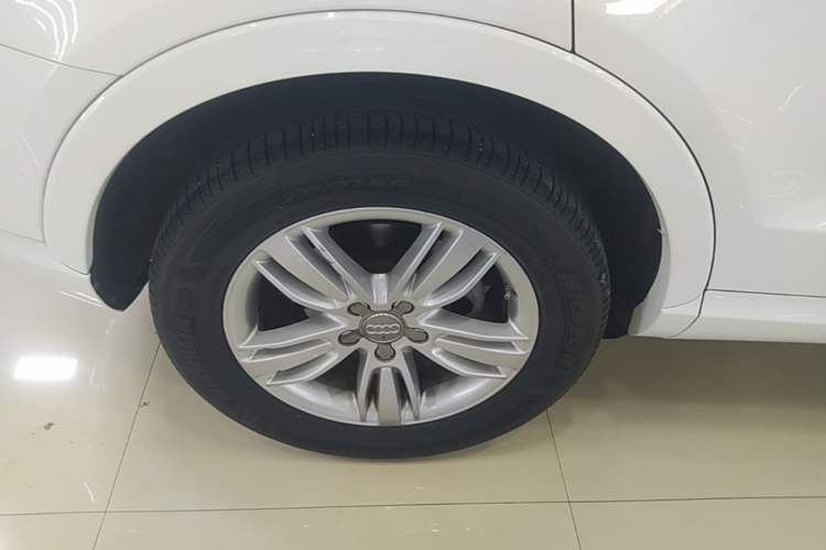 Used Audi Q3 2015 35 TFSI quattro Technology Edition Right Rear Wheel Hub