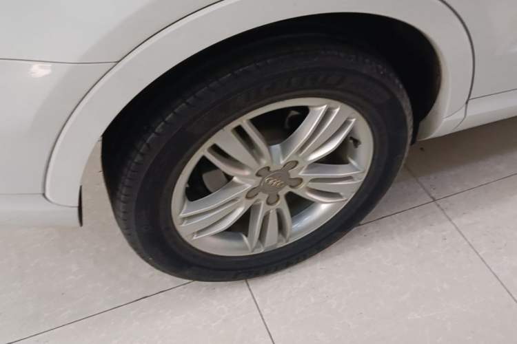 Used Audi Q3 2015 35 TFSI quattro Millionth Anniversary Edition Right Rear Wheel Hub