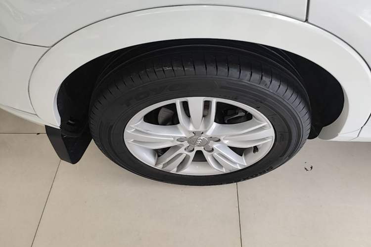 Used Audi Q3 2015 35 TFSI Millionth Anniversary Comfort Model Right Rear Wheel Hub