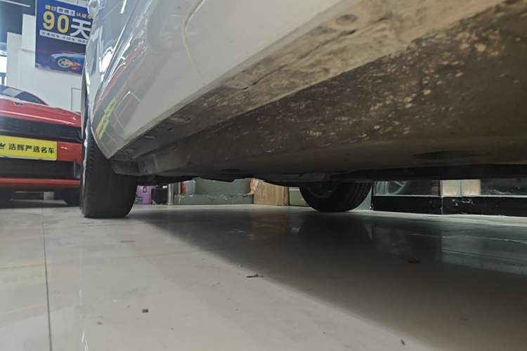 Used Audi Q3 2015 35 TFSI Comfort Model Right Side Sill