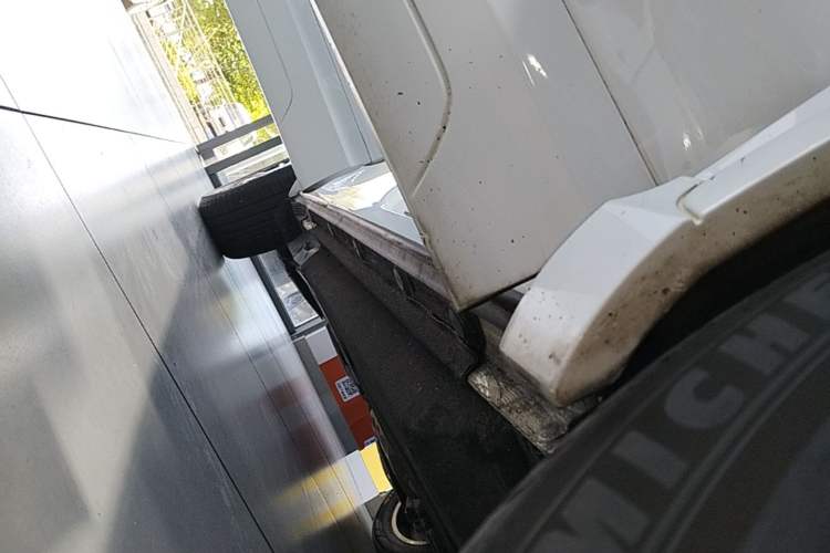 Used Audi Q3 2015 35 TFSI Comfort Model Right Side Sill