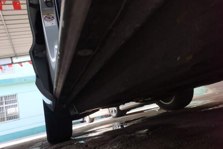 Used Audi Q3 2015 35 TFSI Comfort Model Right Side Sill