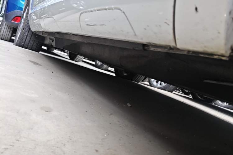 Used Audi Q3 2015 35 TFSI Millionth Anniversary Comfort Model Right Side Sill