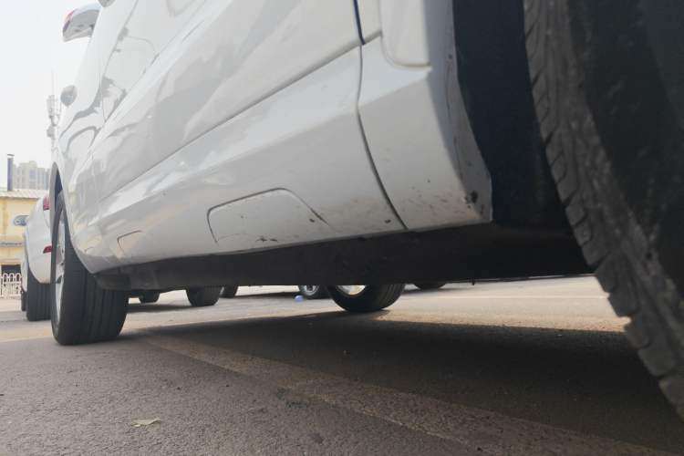 Used Audi Q3 2015 35 TFSI Comfort Model Right Side Sill