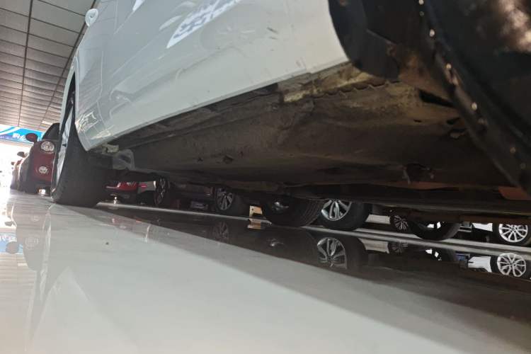 Used Audi Q3 2015 35 TFSI quattro Millionth Anniversary Edition Right Side Sill