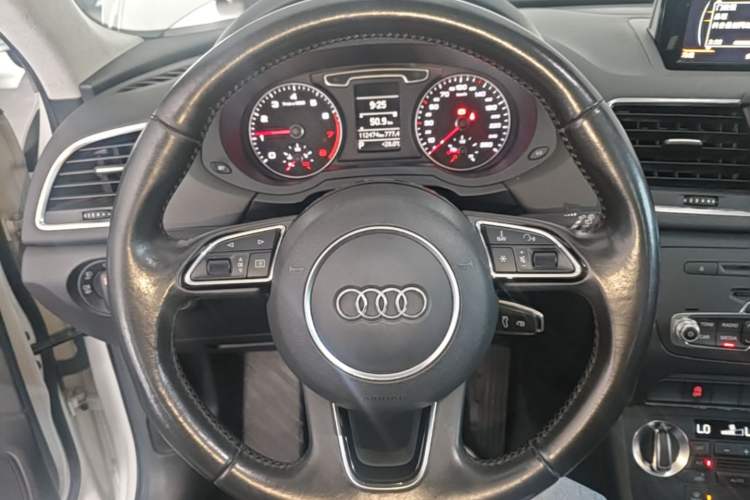 Used Audi Q3 2015 35 TFSI Millionth Anniversary Intelligent Edition Steering Wheel