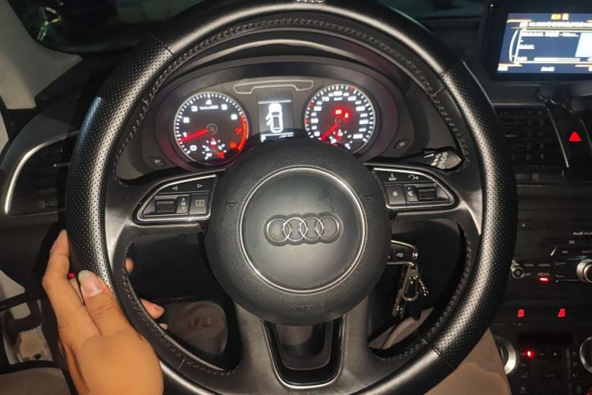 Used Audi Q3 2015 30 TFSI Comfort Model Steering Wheel