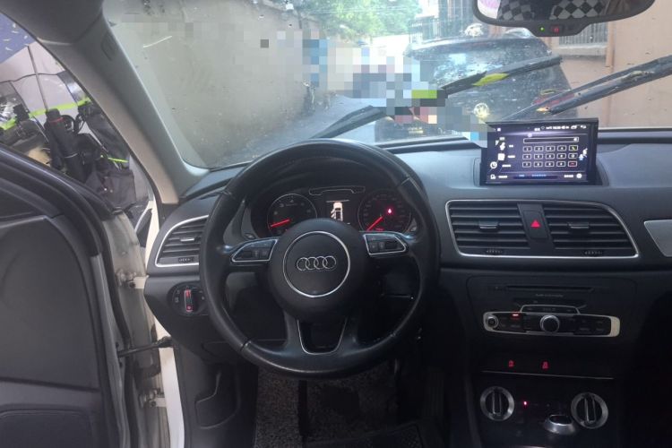 Used Audi Q3 2015 30 TFSI Comfort Model Steering Wheel