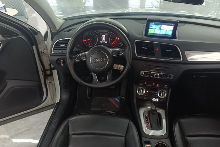 Used Audi Q3 2015 35 TFSI quattro Millionth Anniversary Edition Steering Wheel