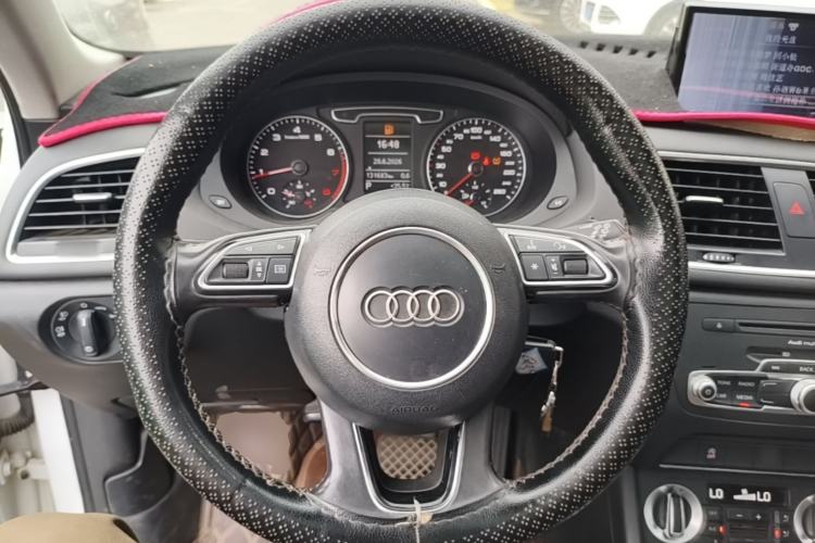 Used Audi Q3 2015 35 TFSI Ambition Edition Steering Wheel