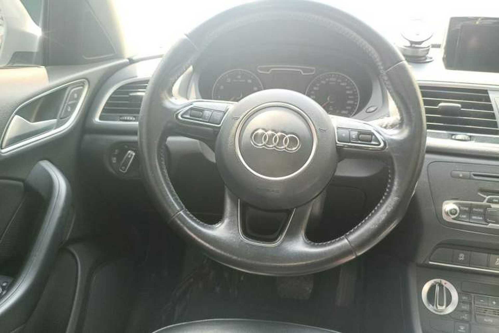 Used Audi Q3 2015 30 TFSI Comfort Model Steering Wheel