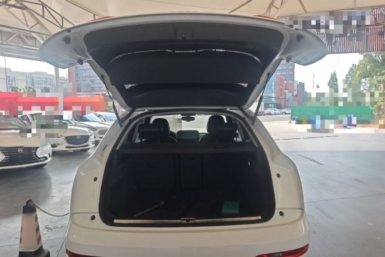 Used Audi Q3 2015 35 TFSI quattro Technology Edition Trunk