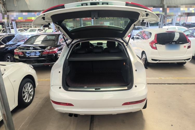 Used Audi Q3 2015 35 TFSI Ambition Edition Trunk
