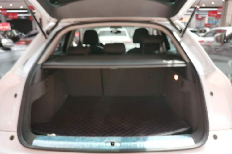 Used Audi Q3 2015 30 TFSI Ambition Edition Trunk